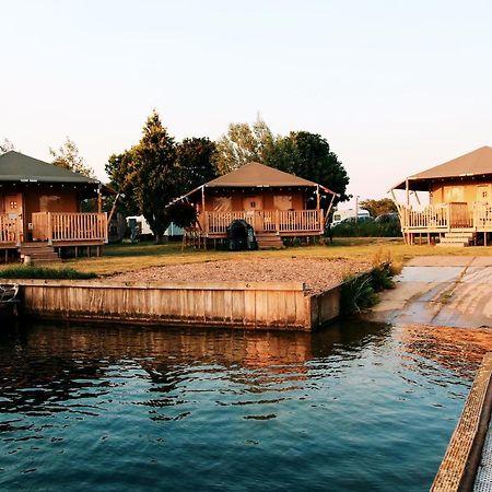 Luxury Lake Lodge Alphen  Exterior foto