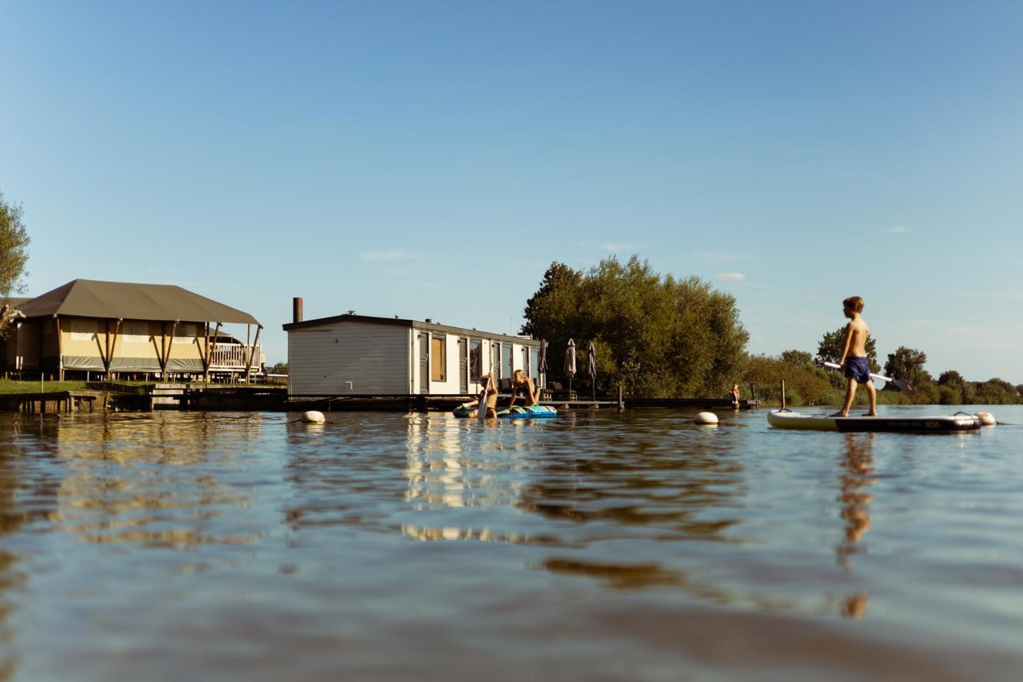 Luxury Lake Lodge Alphen  Exterior foto